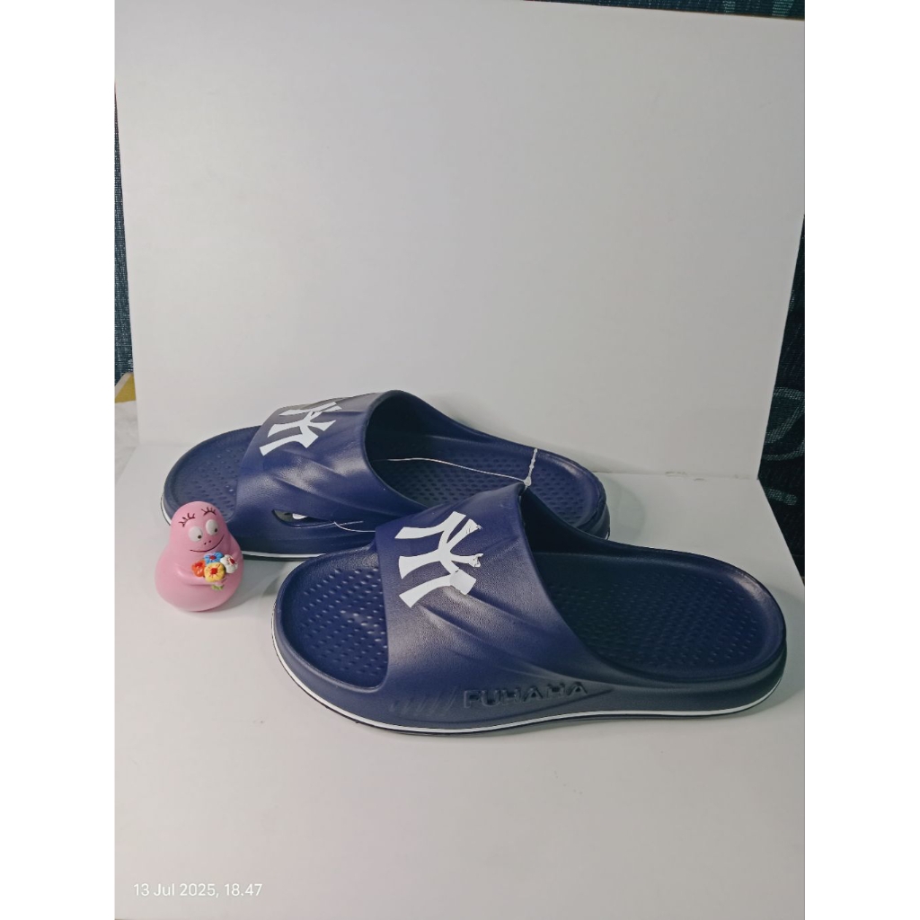 FUHAHA SANDAL SLOP PRIA, BISA UNISEX KARET, ANTI AIR