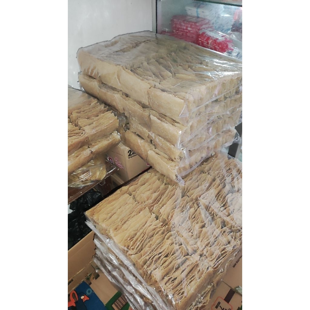 

krupuk puli asli madiun , enak gurih dan renyah