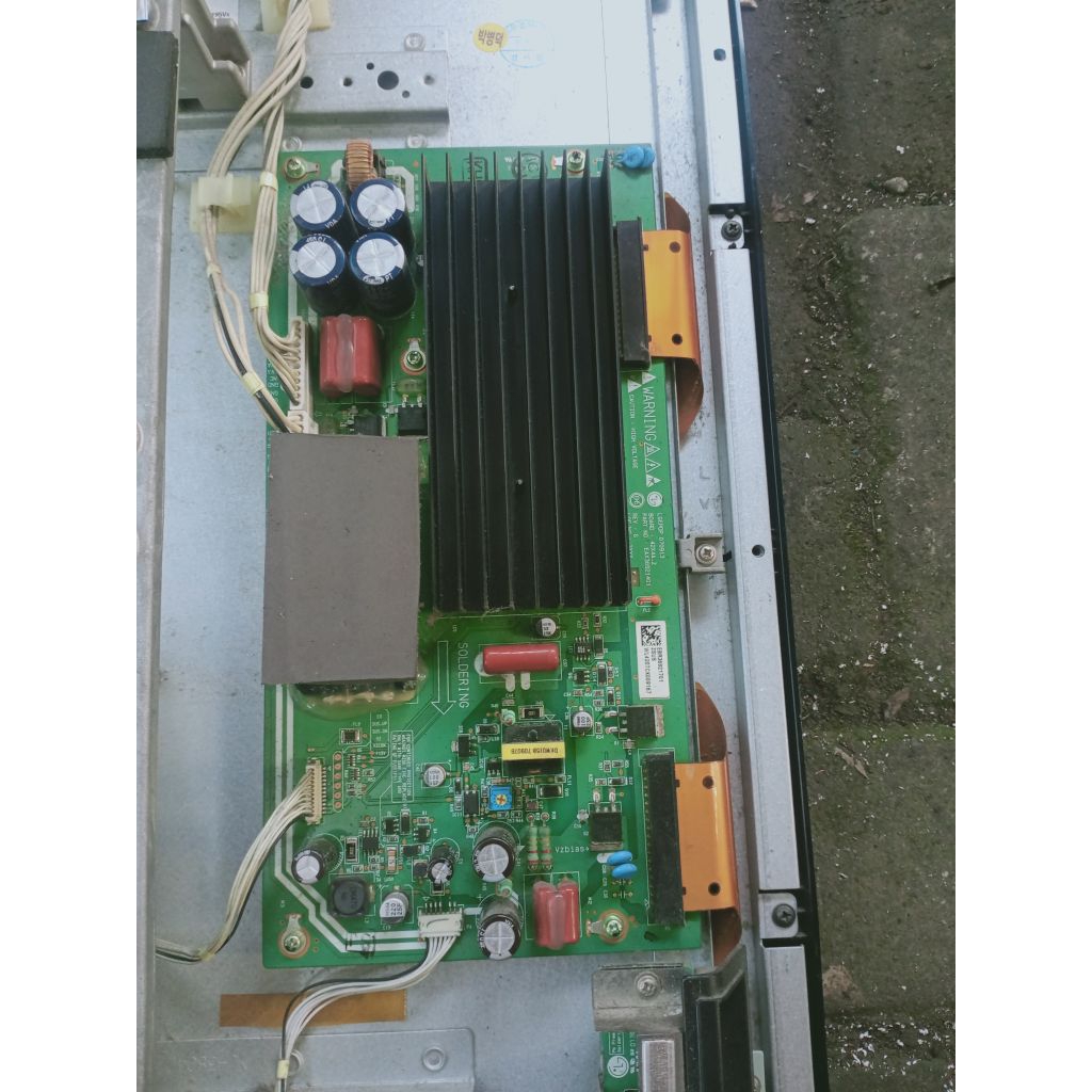 ZSUS ZMAIN Plasma LG 42PC5R