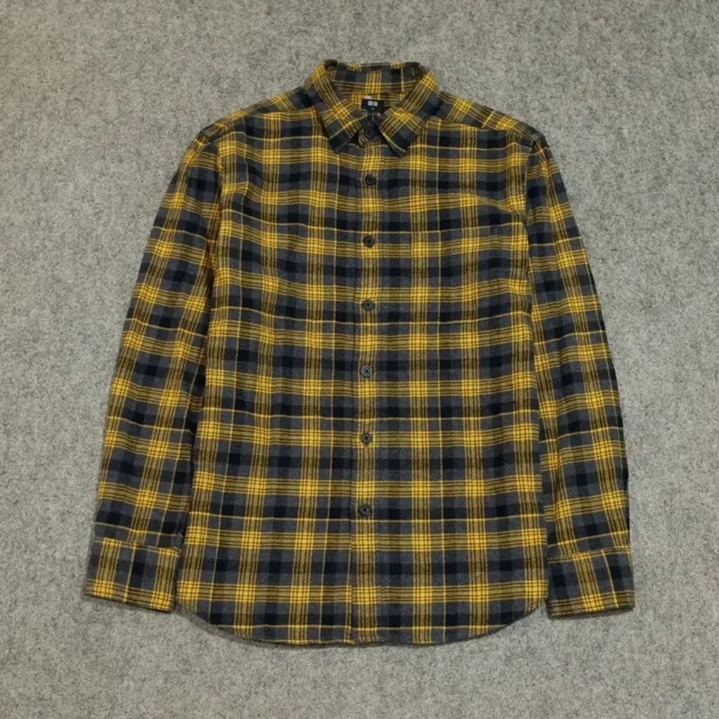 Celana kemeja flanel pria lengan panjang S second UNIQLO