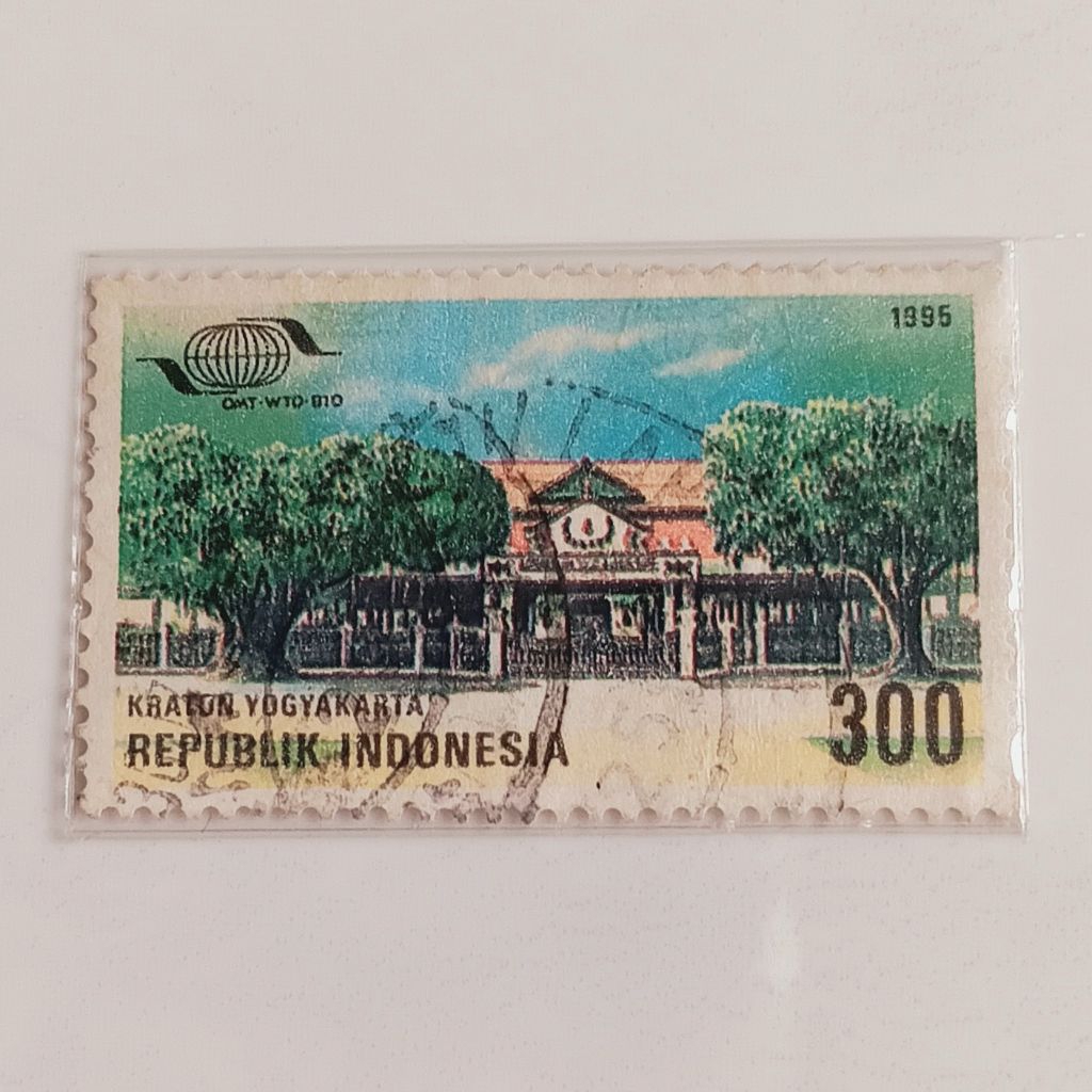 

(AD) Perangko Indonesia 1995 20th Organisasi Pariwisata - Kraton Yogyakarta 300 rupiah Used