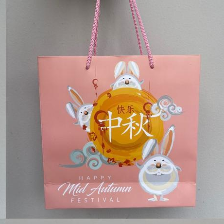 

Festival Mooncakely Paket Dus Mooncake 100gr sekat 4 Warna Pink Rabbit Paper Bag Dan Card