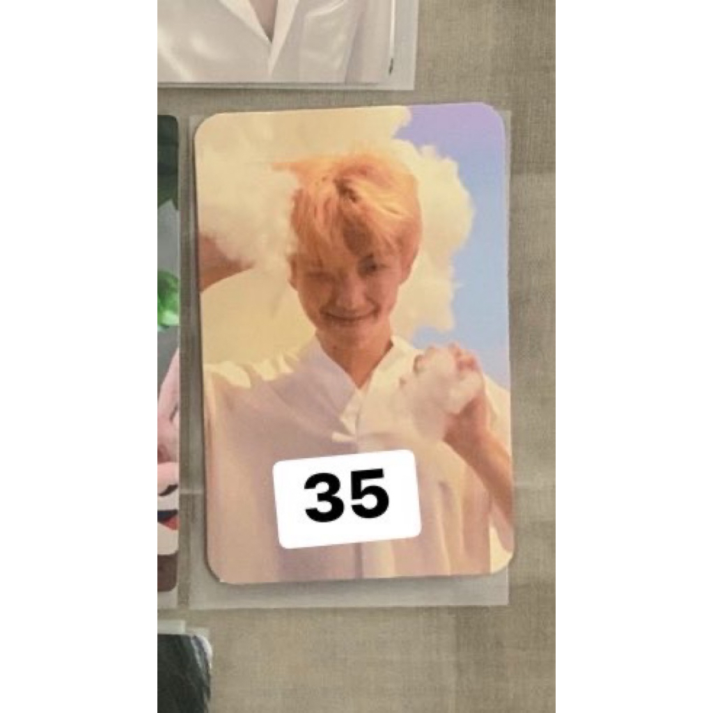 

WANT TO SELL WTS PHOTOCARD NAMJOON RM HER O AWAN