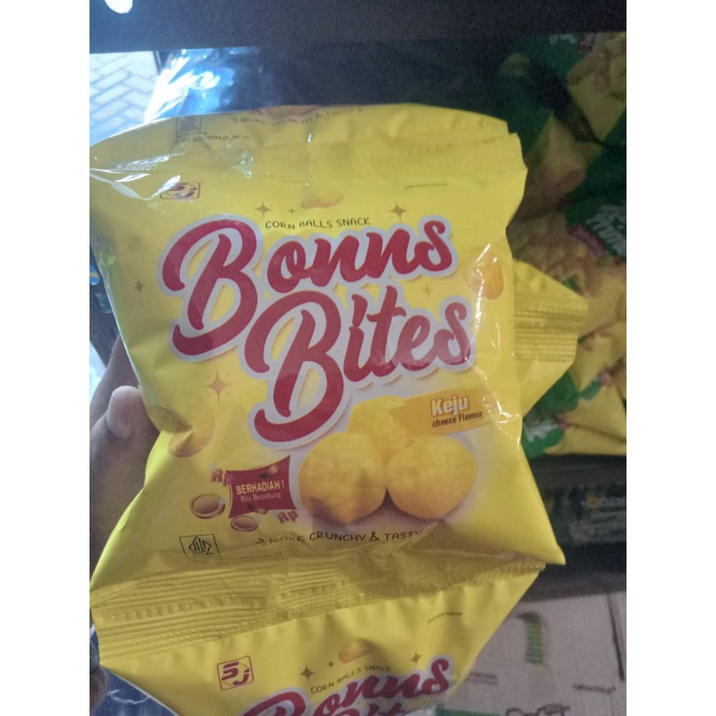 

BERHADIAH (BONUS BITES) corn balls snack