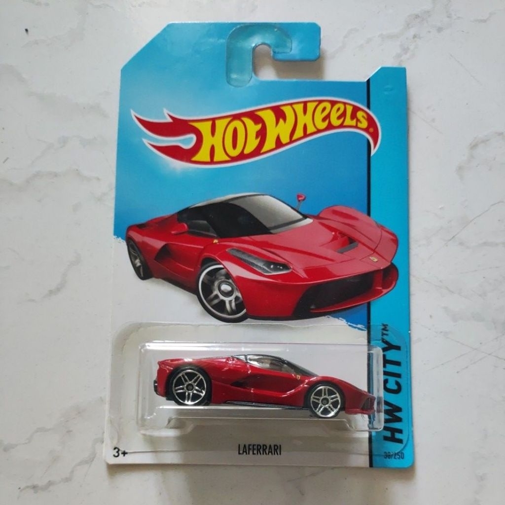 Hotwheels La Ferrari Merah