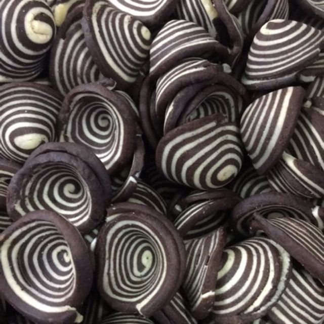 

SNACK KILOAN 500gram KUPING GAJAH MINI-KUE LEBARAN