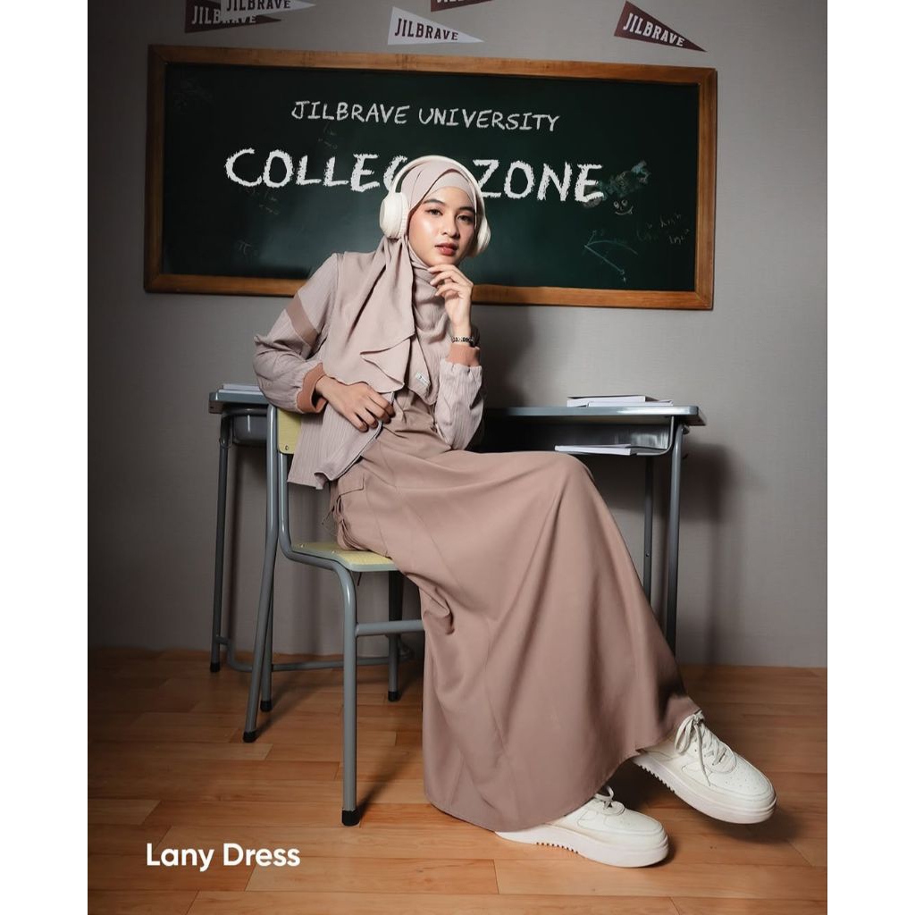 PRELOVED Jilbrave Lany Dress Brown Wood Size M