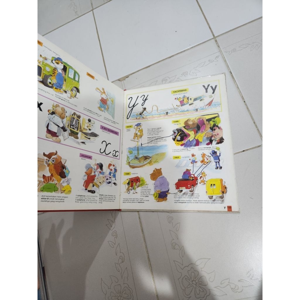 Buku Langka Kamus Jenaka Inggris Indonesia