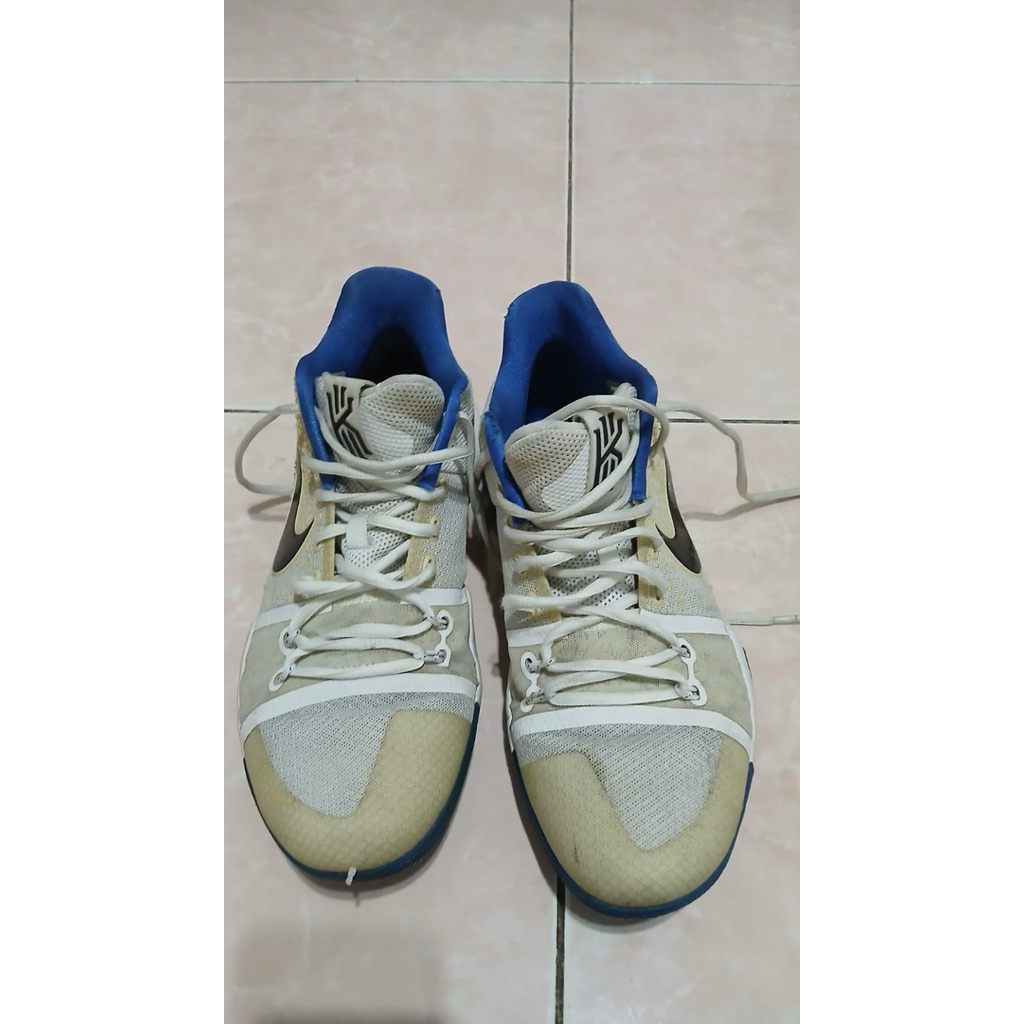 nike kyrie