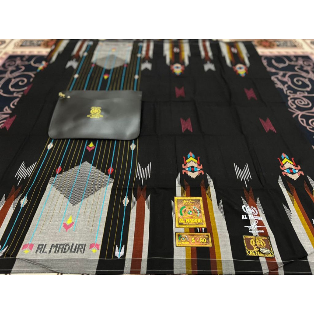 sarung Al Maduri SGT Sutra 210