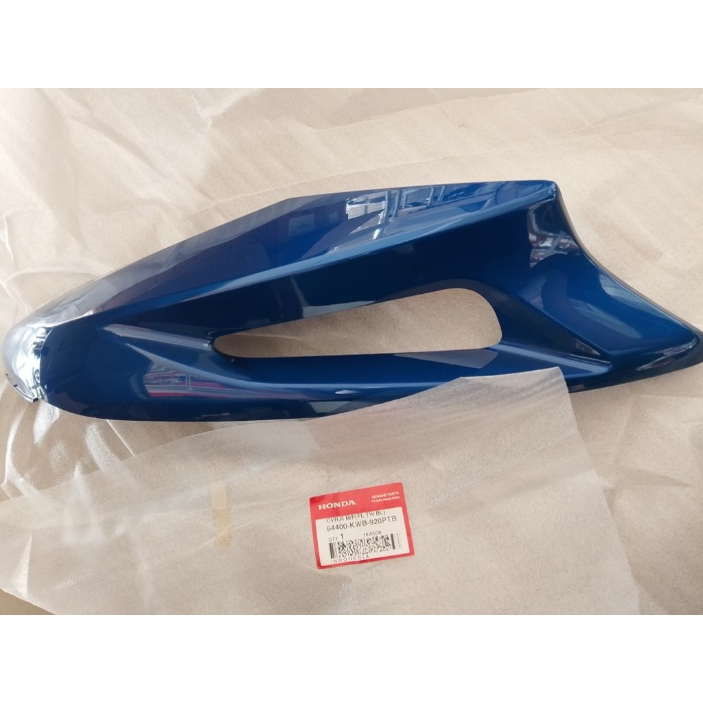 64400-KWB-920PTB Cover Sayap Kanan Bagian Atas Blade 110 KWB 2008 - 2010 Biru Tua 64400KWB920PTB