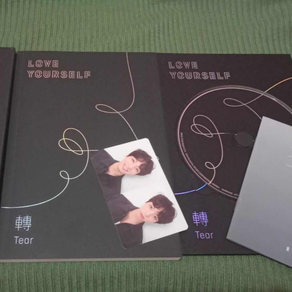 [PRELOVED] LOVE YOURSELF TEAR Ver R (PC JK)