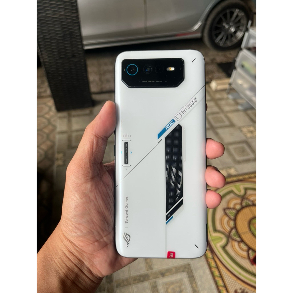 ASUS ROG 6 RAM 16/512 GB