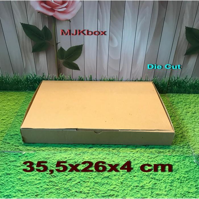 

Kotak Kardus Karton Uk. 35,5x26x4 cm .........Die Cut