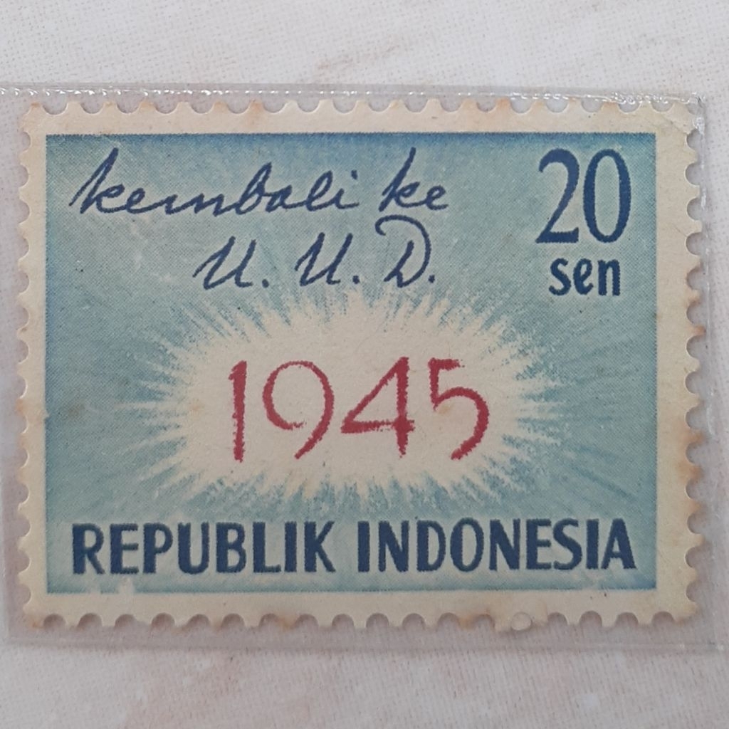 

(ID1) Perangko Indonesia Kembali ke UUD 45 (20 sen) Tahun 1959