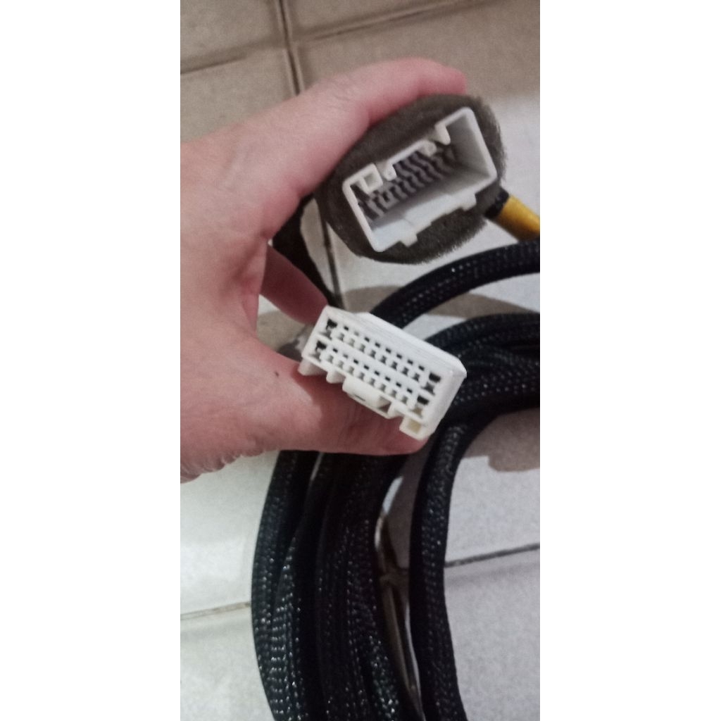 KABEL OEM  HEAD UNIT MOBIL XPANDER ROCKFORD