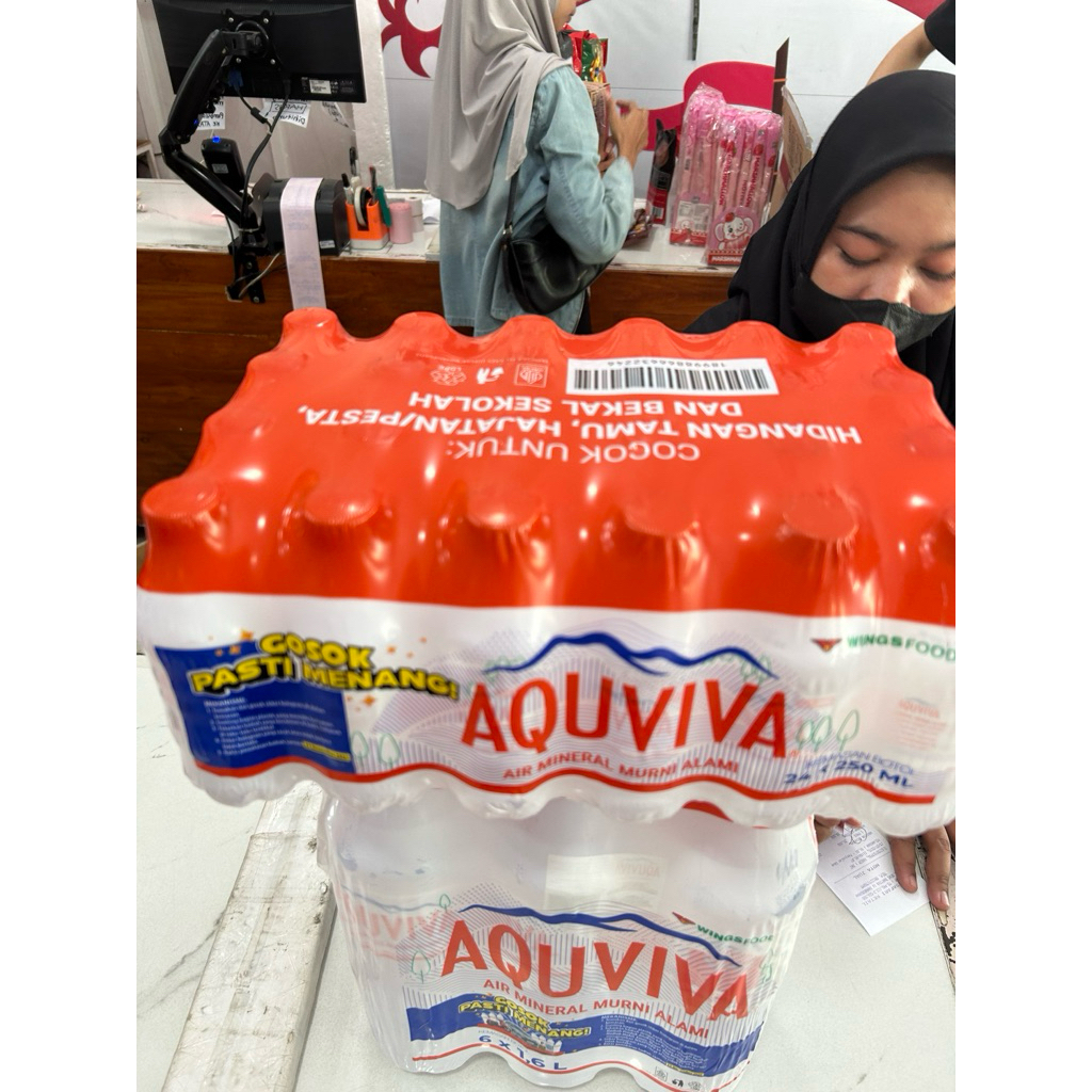 

Aquviva air minum 250ml x 24pcs