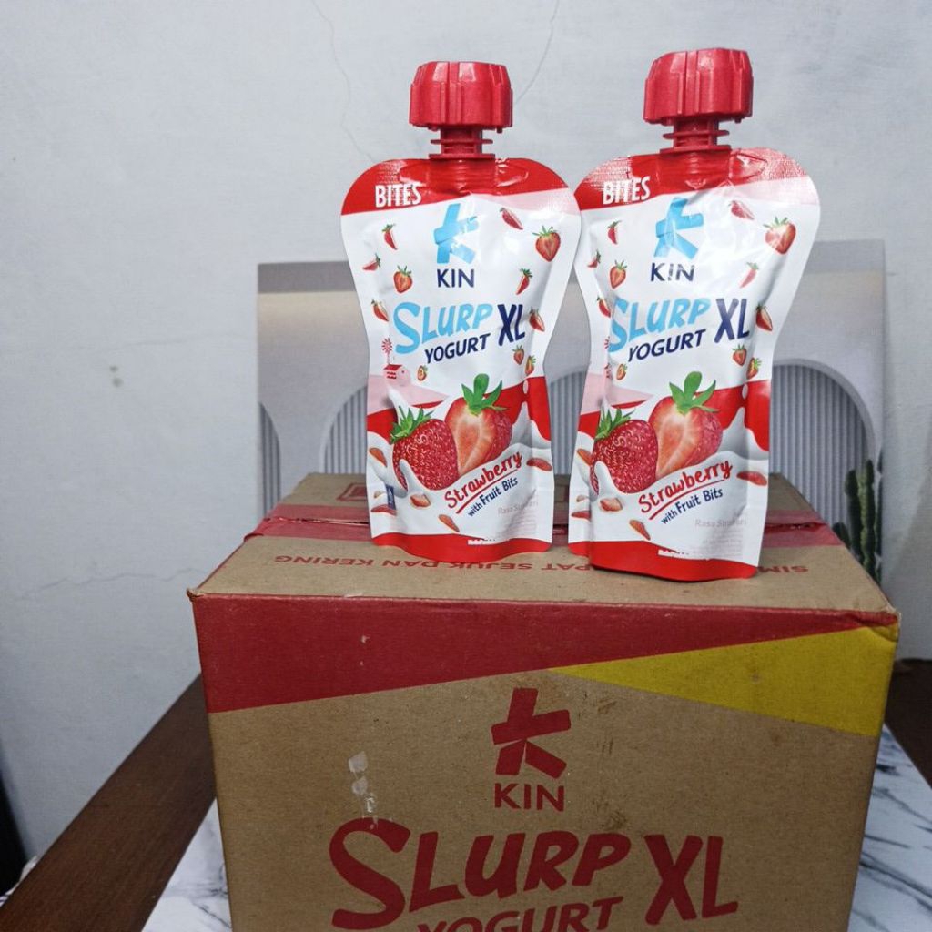 YOGURT SLURP KIN XL RASA STRAWBERRY