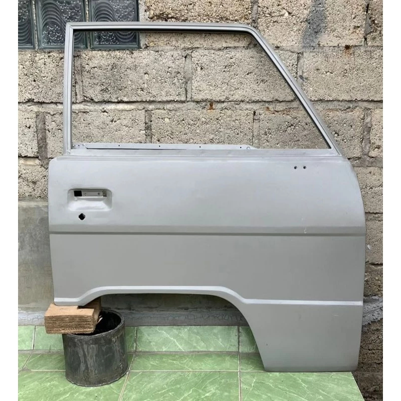 PINTU DEPAN L300 KANAN
