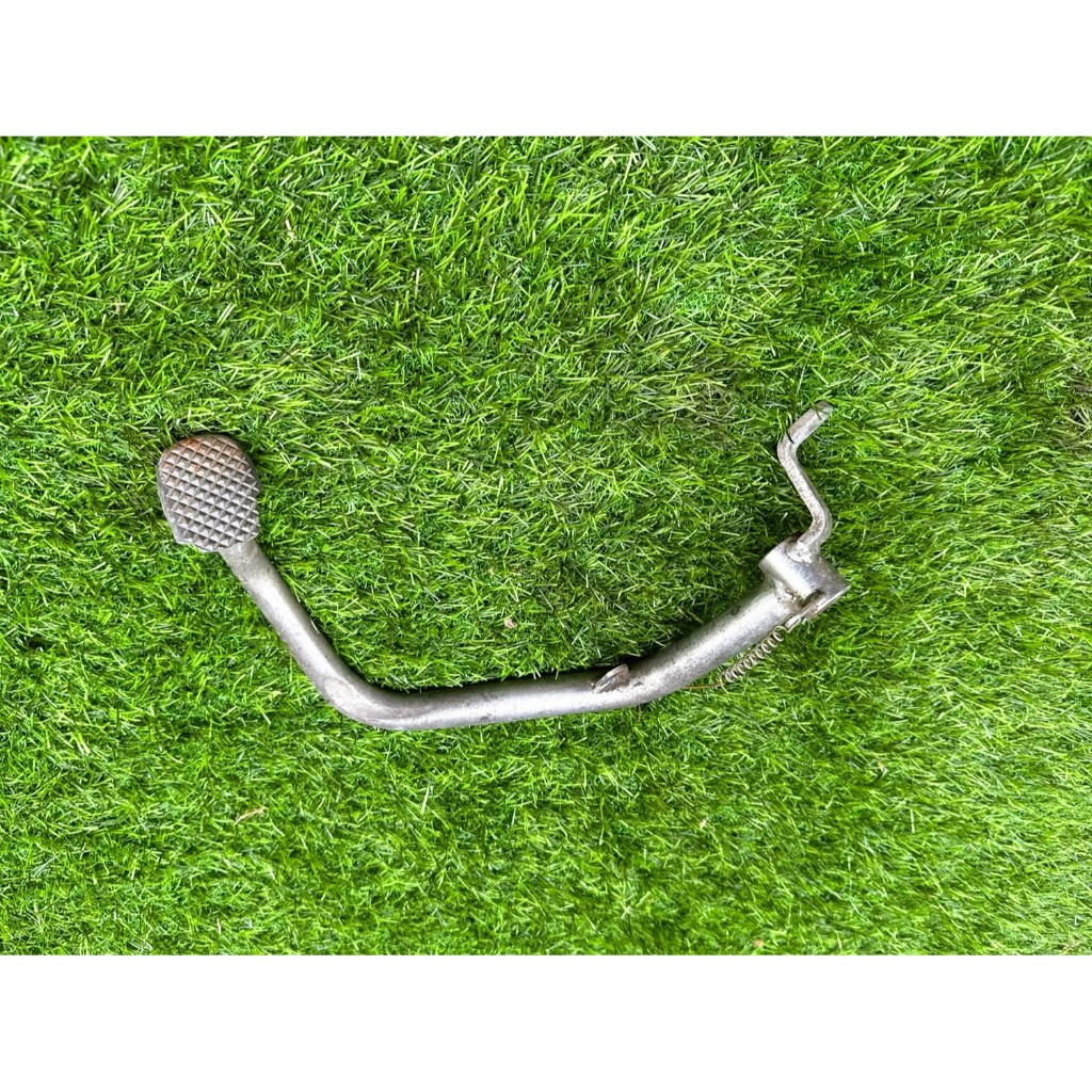 Tuas / Pedal Rem Belakang Megapro Mono – Ori Copotan Motor