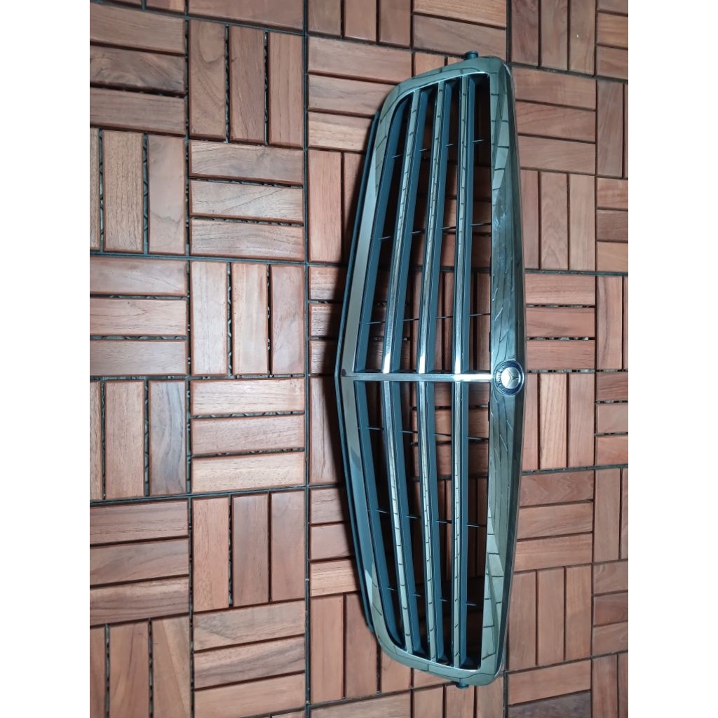 Grill W204 Mercedes Benz