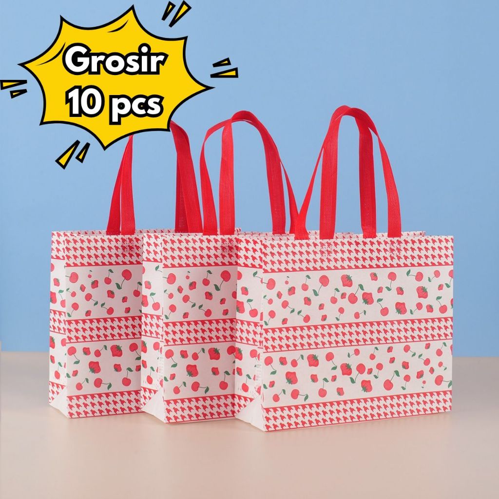 

10PCS Grosir Stock Tersedia Tas Spunbond Handle | Goodie Bag | Tote Bag | Souvenir | Hampers |untuk Toko Baju| Selamatan Haji Khitan Ultah Wedding 28x20x10 32x27x10 43x32x10 47x36x10
