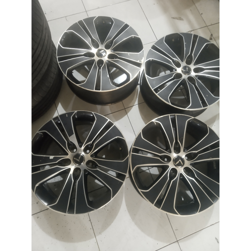 Velg Mobil Second ORIGINAL KIA SPORTAGE Ring 18 Lubang 5x114 Lebar 7 et 45