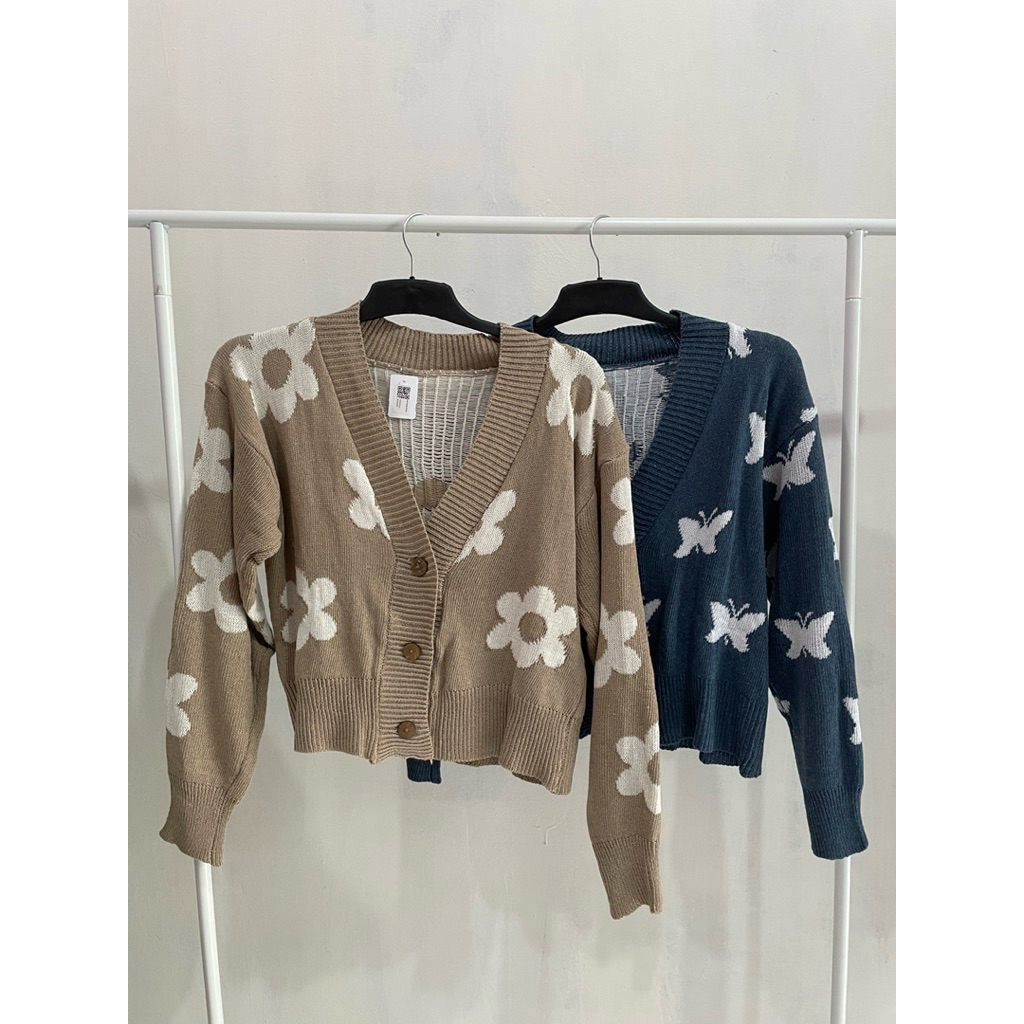 ARNELIAOFFICIALSTORE | Cardigan Motif Bunga-Bunga | Cardugan Rajut Tebal | Cardigan Motif Pita | Car