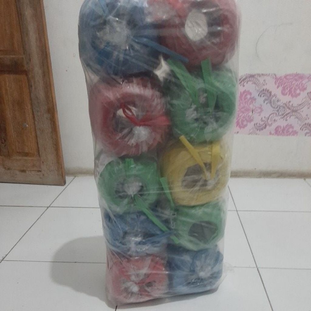 

Tali Rafia Keris Sakti 1 Bal (Isi 10 gulung) 5kg