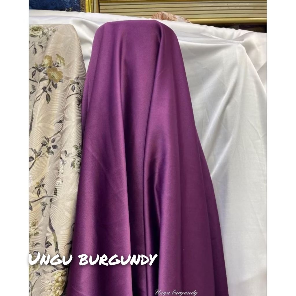 (COD)Bahan Roberto Cavali Silk Premium  | Roberto Cavali Silk | Harga yang tertera per setengah mete