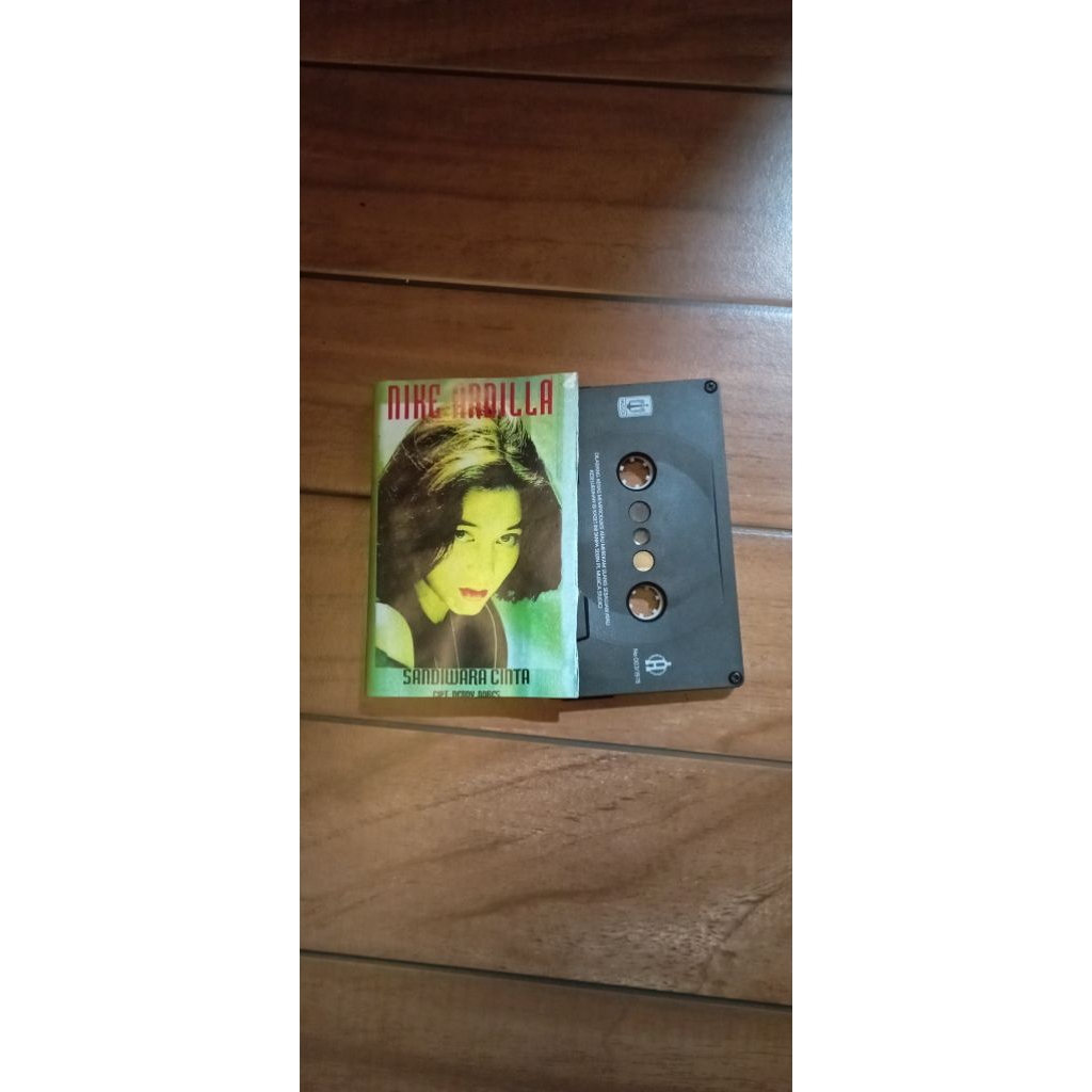 KASET PITA NIKE ARDILA SANDIWARA CINTA