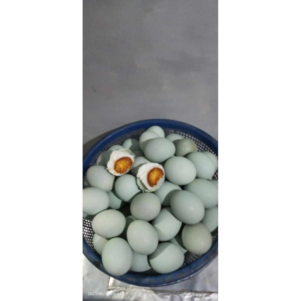 

Telur asin khas kebumen/butir.
