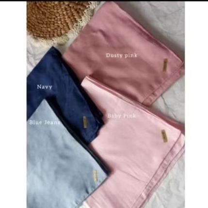 hijab syari 140x140 voal polos warna taro dan Navy murah