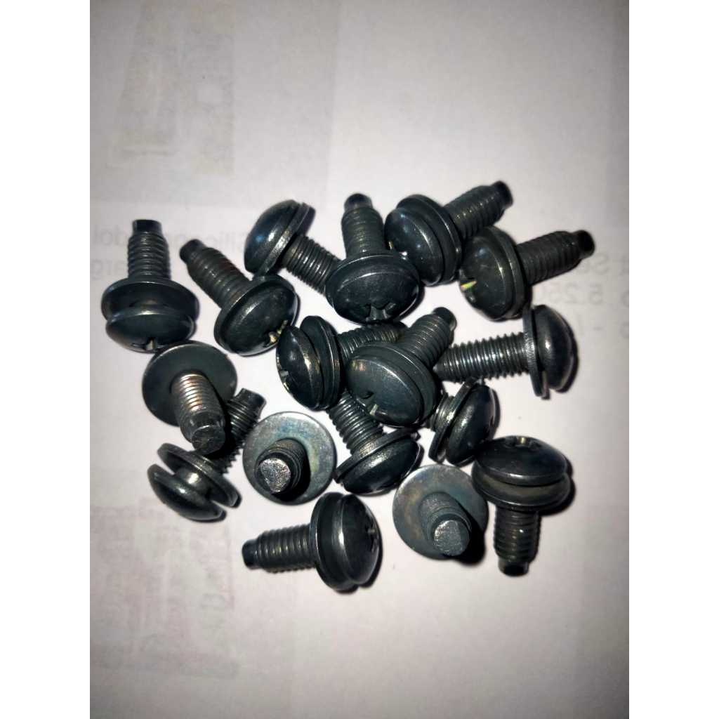 BAUT BODY SUZUKI / BAUT BODY MOTOR SUZUKI M6 X 16