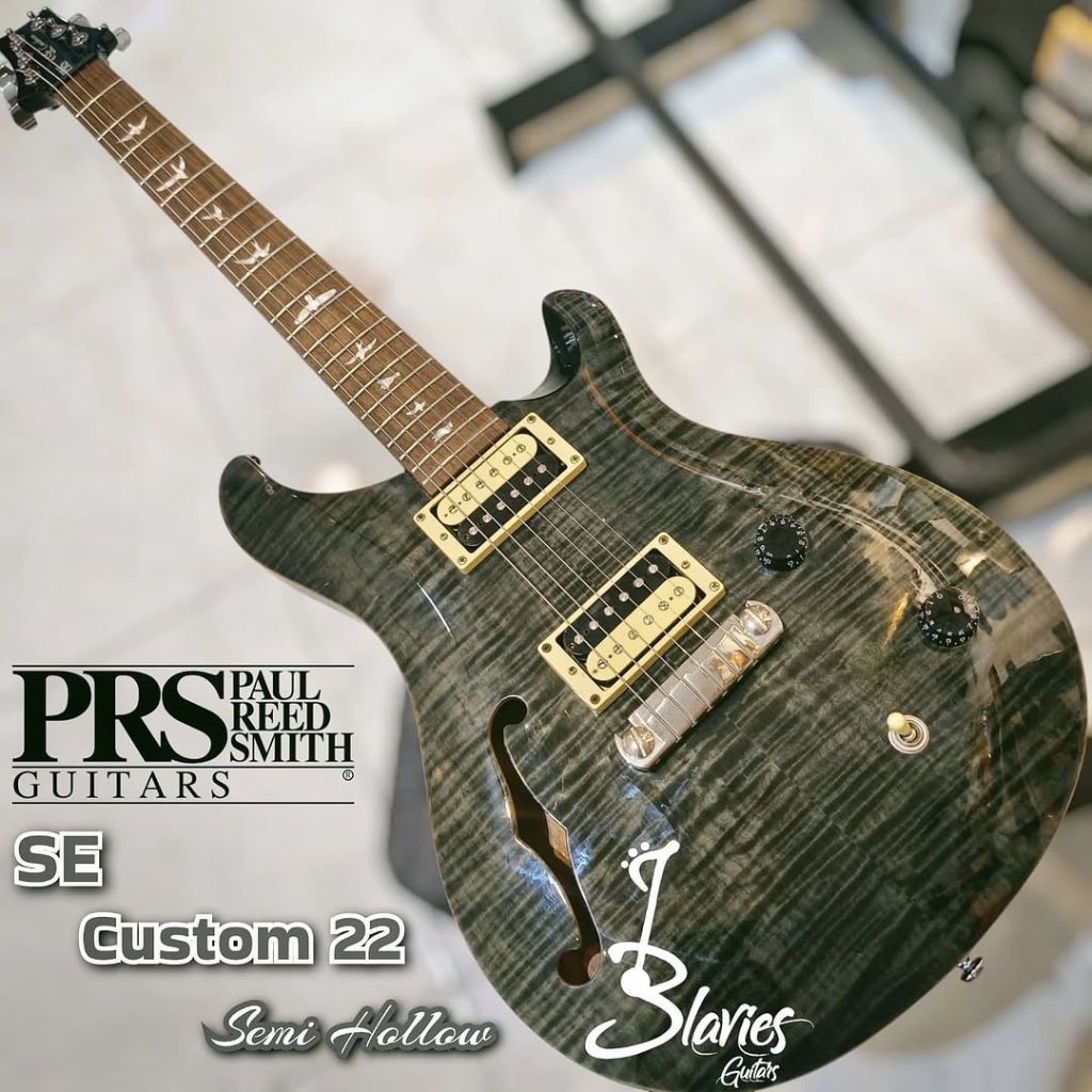 PRS SE Custom 22 Semi Hollow