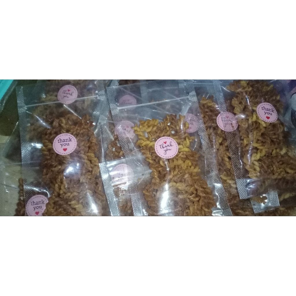 

MAKARONI SPIRAL/MIE LIDI/MIE KRITING PEDAS ASIN 40 GRAM