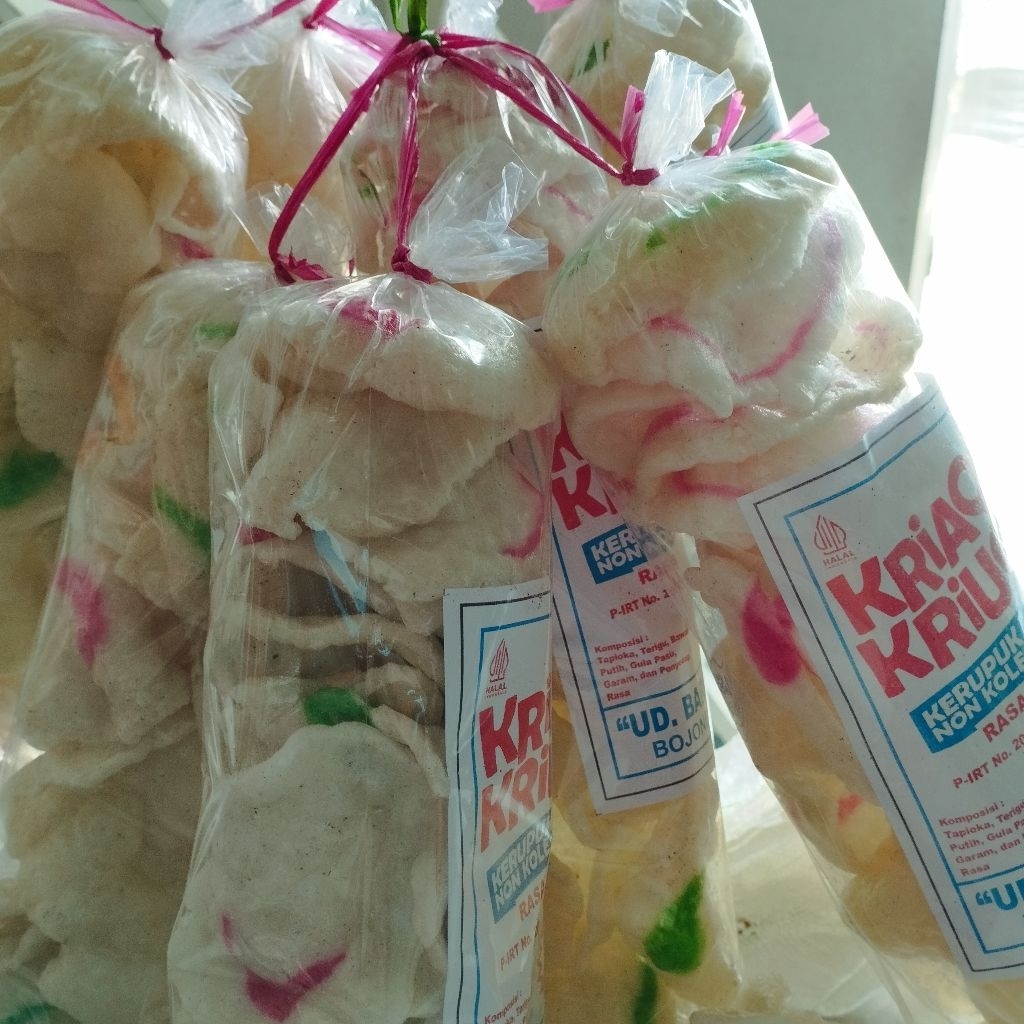 

Kerupuk Non Kolestrol Medium Bawang Polet Hijau Ikan Kriaq Kriuq/Tamigo