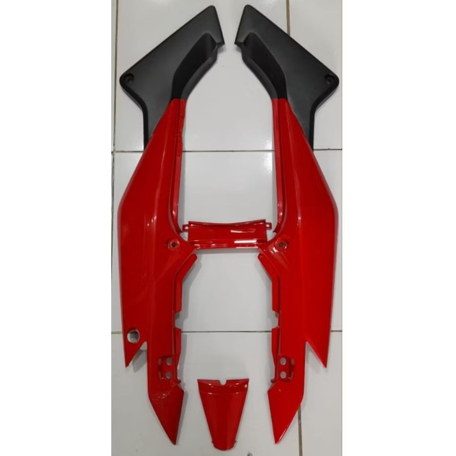 body belakang R/L set sambungan body ori honda cbr150 old thailand