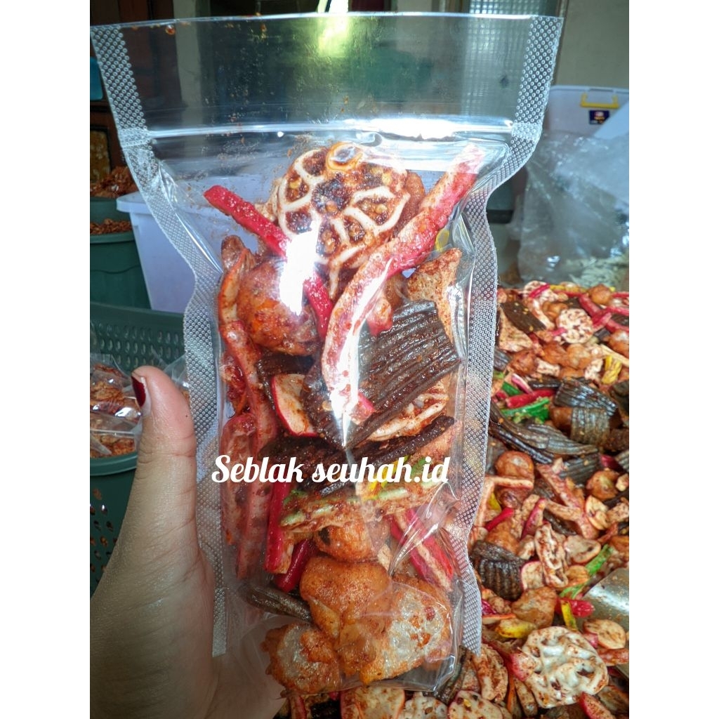 

KERUPUK SEBLAK MIX CAMPUR KEMASAN 100gram EXTRA PEDAS DAUN JERUK