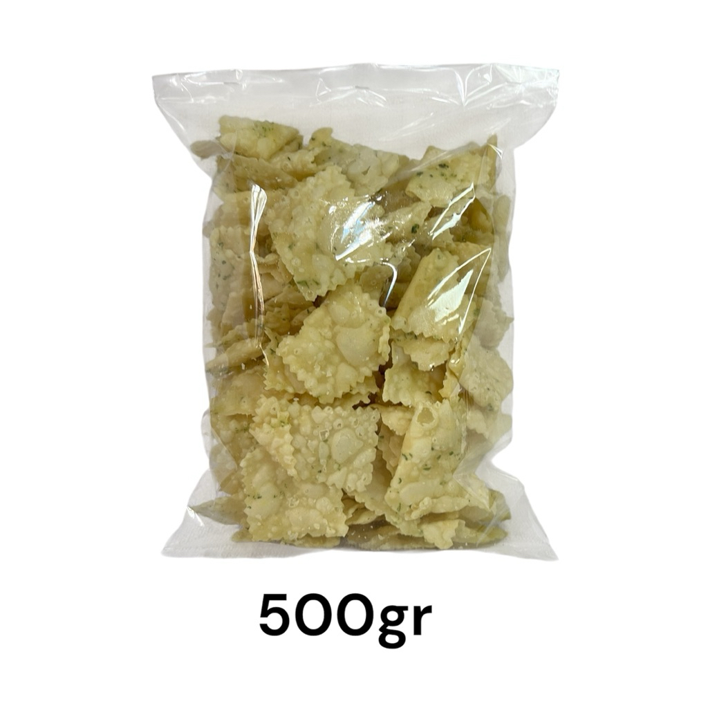 

KRIPIK PANGSIT 500gr/ KRIPIK BAWANG / MAKANAN RINGAN / SNACK / CEMILAN / JAJANAN / MAKANAN OLAHAN