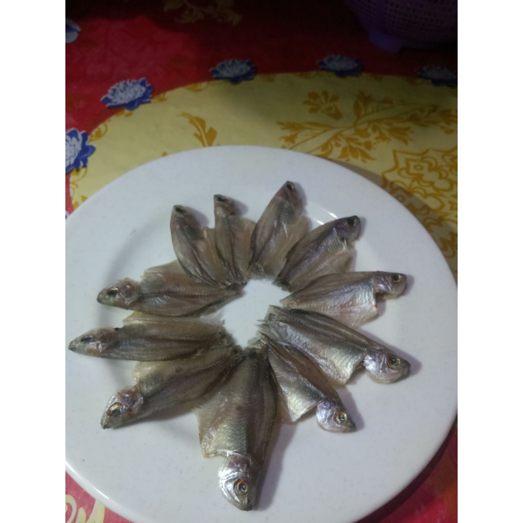 

ikan sepat kering 150 gram,khas Banjarmasin.tidak terlalu asin