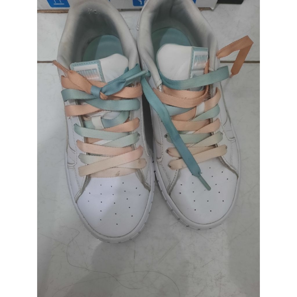 Sepatu Puma Putih preloved