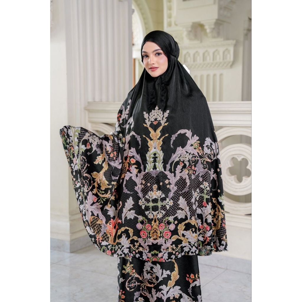 Buttonscarves - Royale: Grandeur Prayer Robe