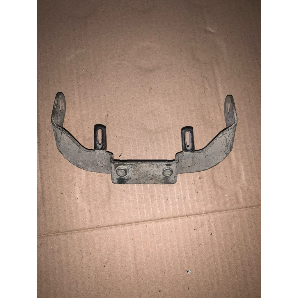 Breket Sein,Pangkon Sein, Dudukan Sein,Pangkon Reteng Belakang TIREV,Tiger Revo ORI