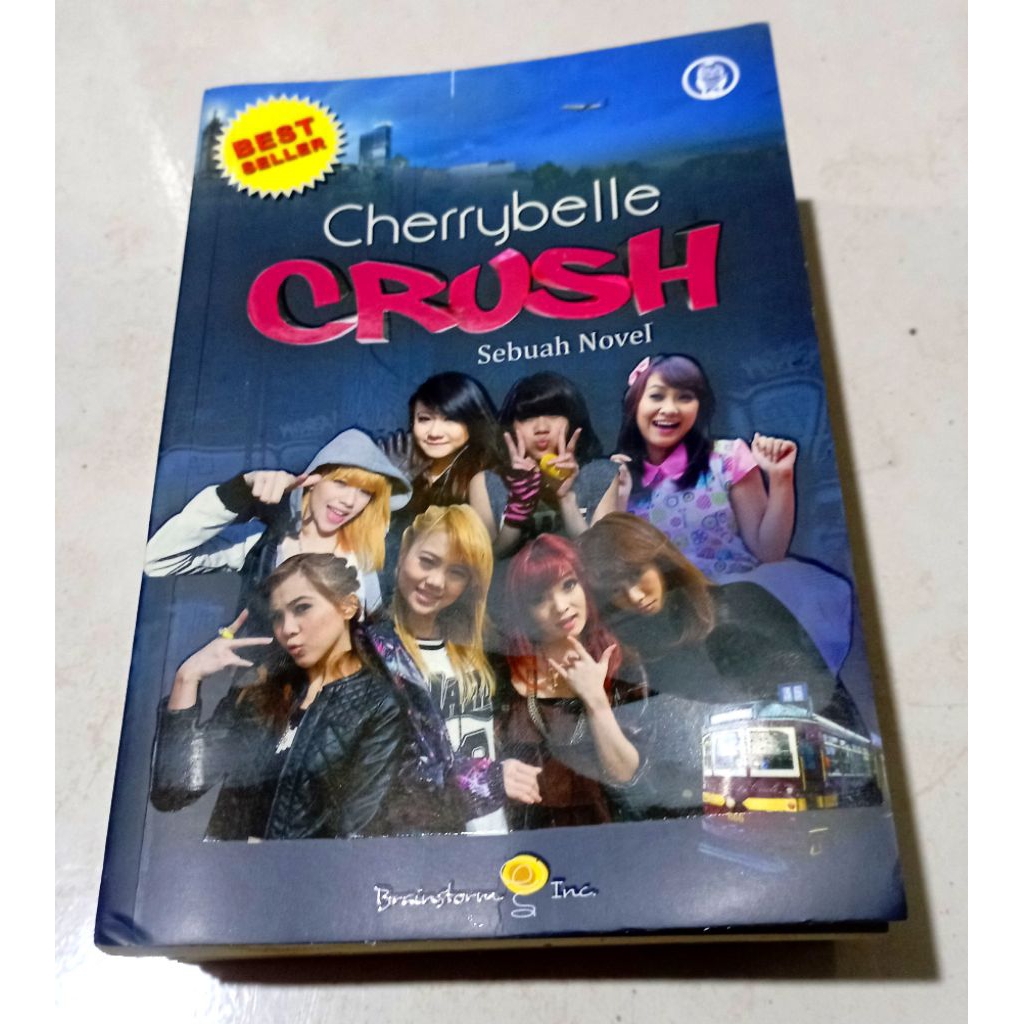 ( OBRAL ) BUKU BIOGRAFI MEMOAR // CHERRYBELLE CRUSH // ORIGINAL
