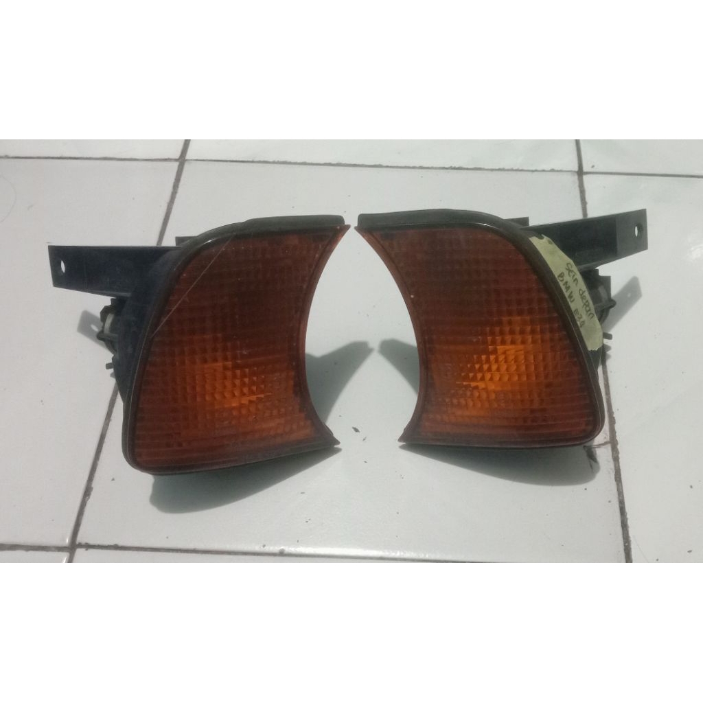 LAMPU SEIN DEPAN BMW E34