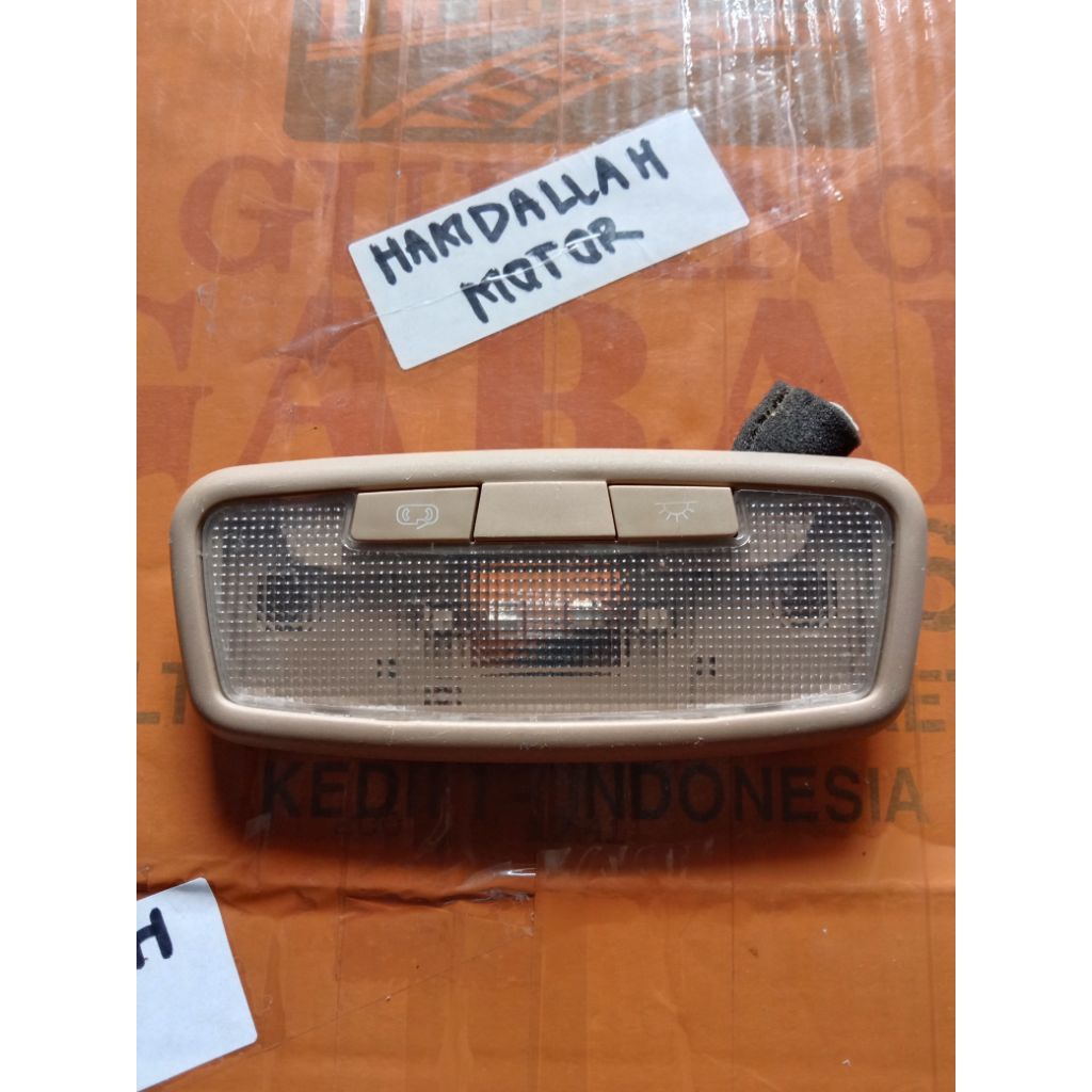 Lampu plafon Wuling mobil tengah depan dan belakang universal original