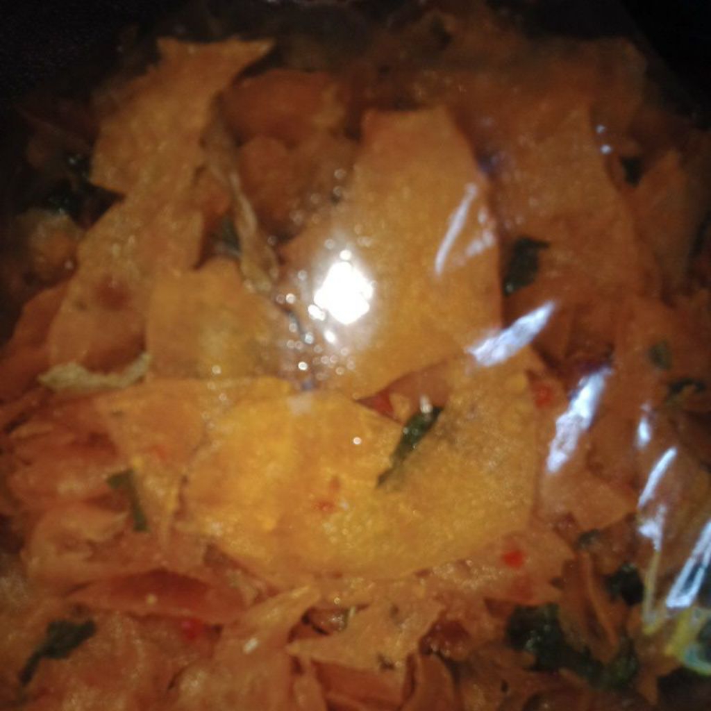 

keripik singkong pedas