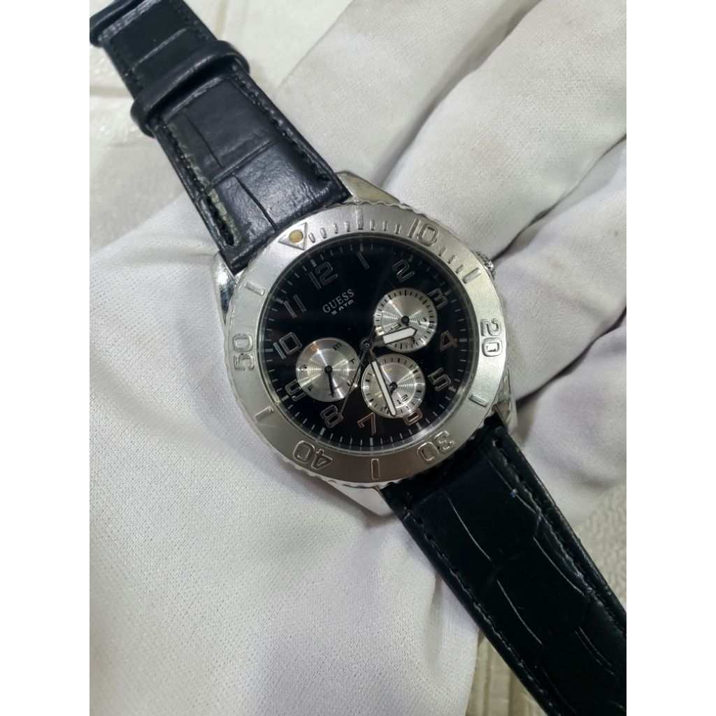 Jam Guess "Panda" Original 195252G1 Pria Preloved