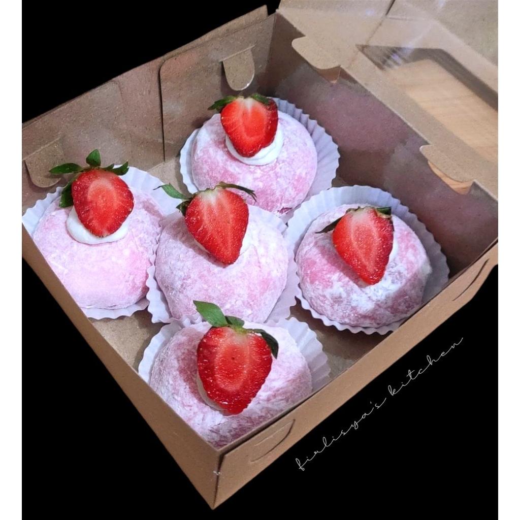 

Mochi Daifuku Strawberry